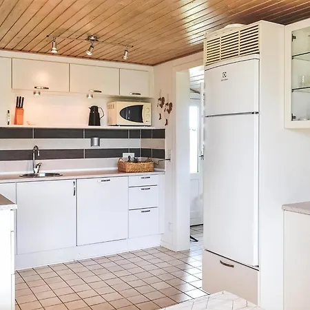 Pet Friendly In Hvide Sande With Kitchen Casa vacanze Havrvig