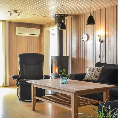 Pet Friendly In Hvide Sande With Kitchen *