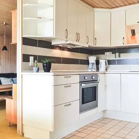 Pet Friendly In Hvide Sande With Kitchen Casa vacanze *
